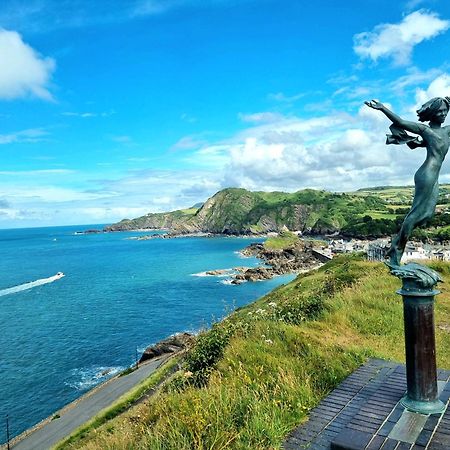 Sea Views, Big 2 Bed Flat Close To Beach & Harbour Ilfracombe Extérieur photo