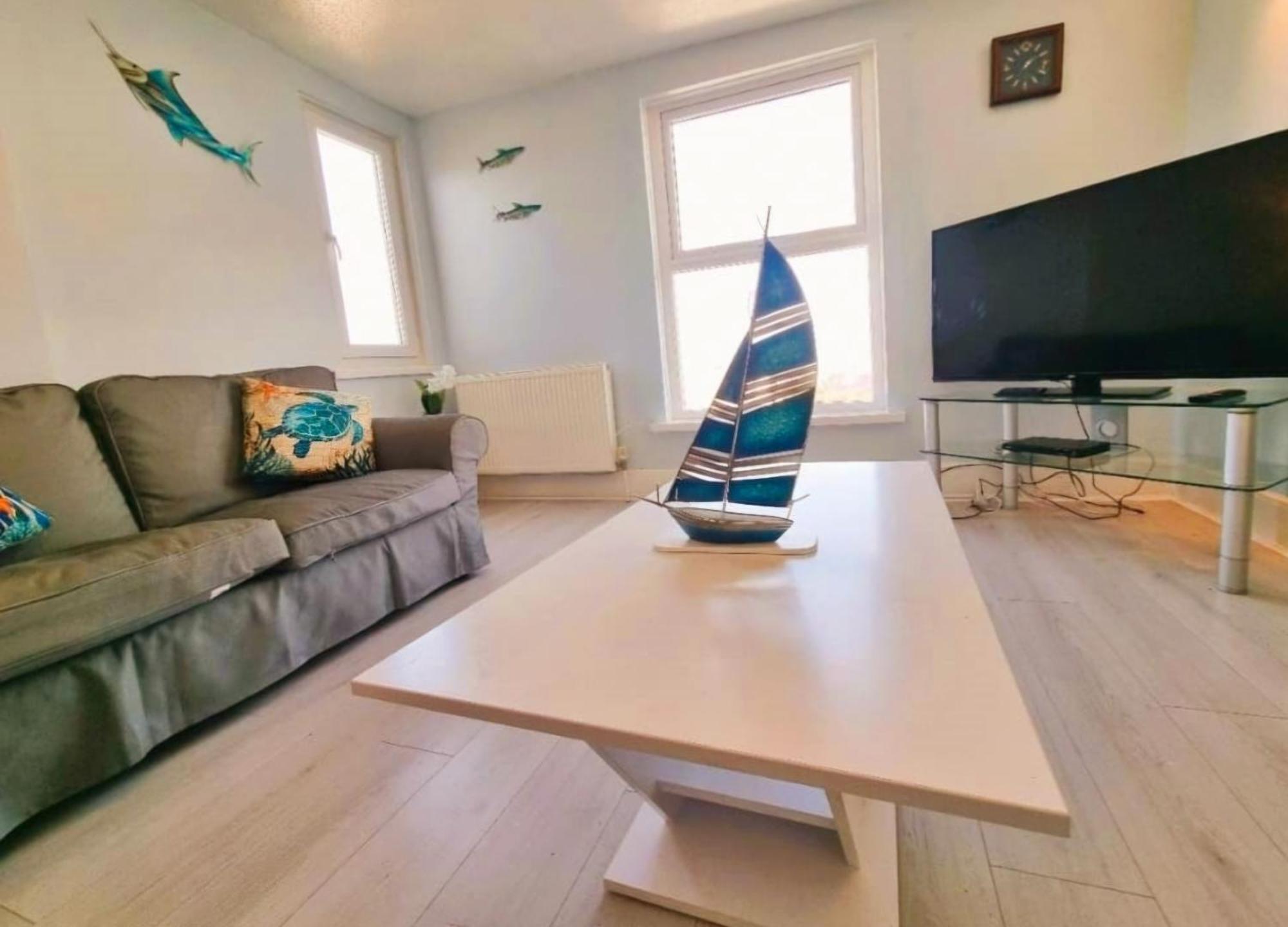 Sea Views, Big 2 Bed Flat Close To Beach & Harbour Ilfracombe Extérieur photo